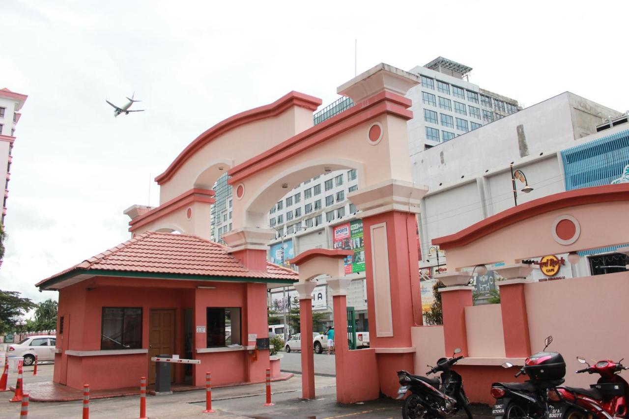 Marina Court Kk City Homestay Kota Kinabalu Ngoại thất bức ảnh